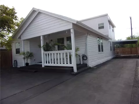 2722 Greenwood Dr, Corpus Christi, TX 78405
