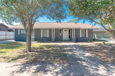 4013 Kingston Dr, Corpus Christi, TX 78411