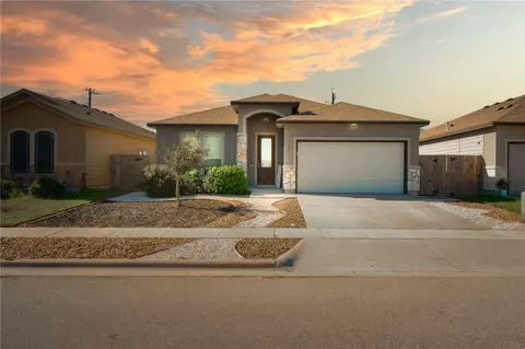 7521 Diamond Dr, Corpus Christi, TX 78414