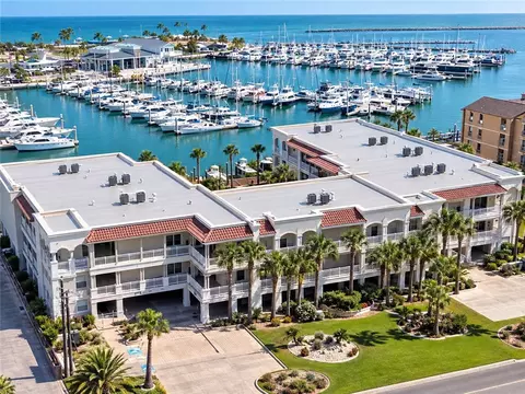 224 W Cotter Ave #206, Port Aransas, TX 78373
