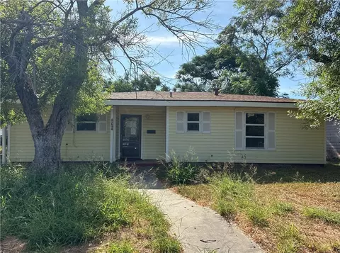 4234 Dakin Pl, Corpus Christi, TX 78411