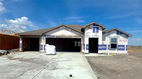 1450 Rhaegal St, Corpus Christi, TX 78415