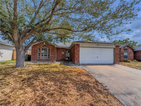 7802 Impala Dr, Corpus Christi, TX 78414
