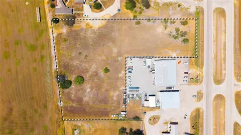 1400 Loop 459, Mathis, TX 78368 photo 2