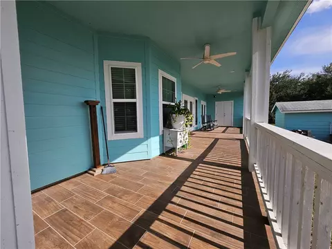 Exterior - 115 Sunny Ln, Mathis, TX 78368 photo 5 of 9