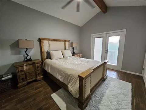 Bedroom - 115 Sunny Ln, Mathis, TX 78368 photo 1 of 3