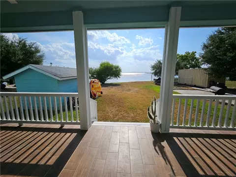 Exterior - 115 Sunny Ln, Mathis, TX 78368 photo 2 of 9