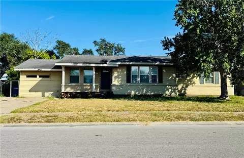 1410 Casa Linda Dr, Corpus Christi, TX 78411