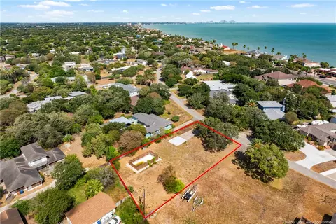 6049 Edgewater Dr, Corpus Christi, TX 78412