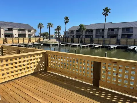 2107 Bayhouse Dr #2107, Rockport, TX 78382