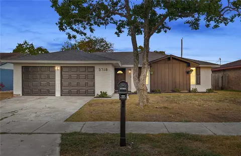 5718 Crestgrove Dr, Corpus Christi, TX 78415