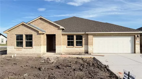 3545 Sahar Lake Dr, Robstown, TX 78380