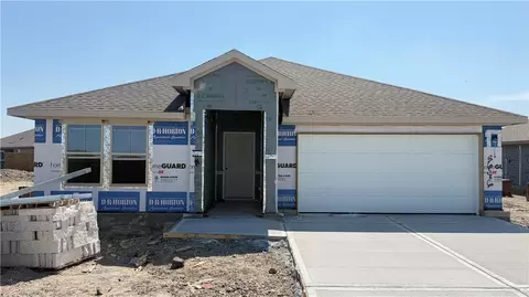 3646 Sahar Lake Dr, Robstown, TX 78380