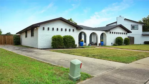 5005 Moultrie Dr, Corpus Christi, TX 78413