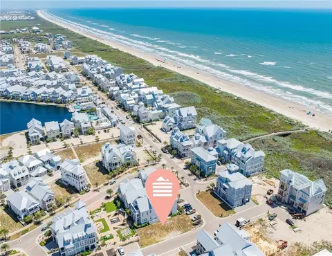 101 Coastline Dr, Port Aransas, TX 78373