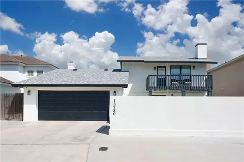 13730 Hawksnest Bay Dr, Corpus Christi, TX 78418