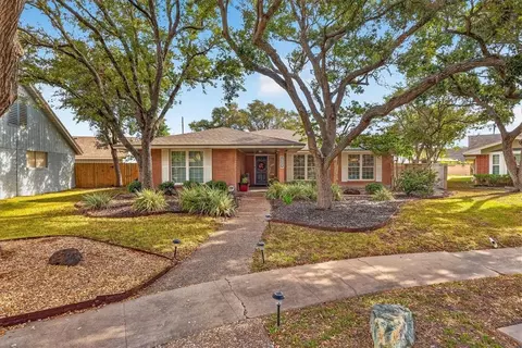 5430 Chevy Chase Dr, Corpus Christi, TX 78412