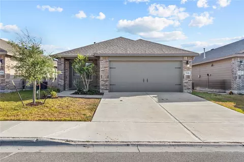 7618 Cowboy Trail Ln, Corpus Christi, TX 78413