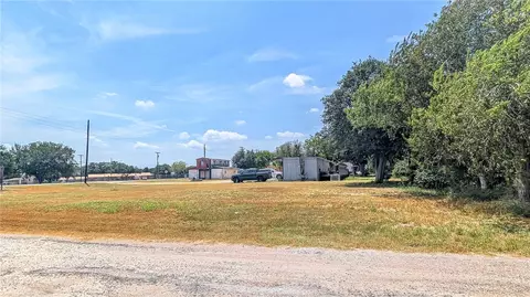 Other - 315 N Front St, Mathis, TX 78368 photo 8 of 9