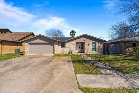 985 Ribbon Tail St, Corpus Christi, TX 78418