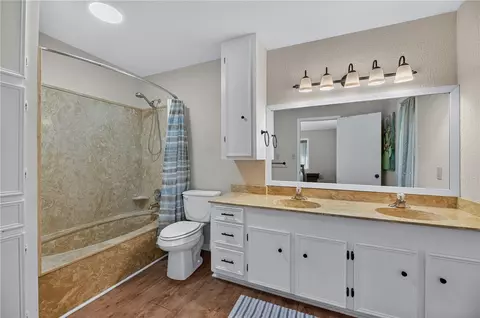 Bath - 152 Zenna Dr, Mathis, TX 78368 photo 1 of 3