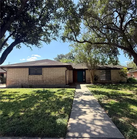 1501 Michael St, Kingsville, TX 78363