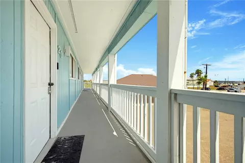 14801 E Compass St E #20, Corpus Christi, TX 78418