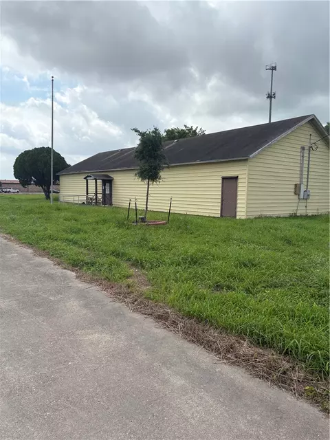 1814 Lodge Ln, Corpus Christi, TX 78409