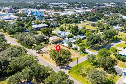 317 S Fifth St # -A, Rockport, TX 78382