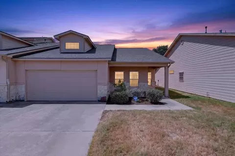 18 Olde Towne Hwy, Rockport, TX 78382