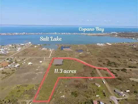 509 E Sagebrush Dr, Rockport, TX 78382