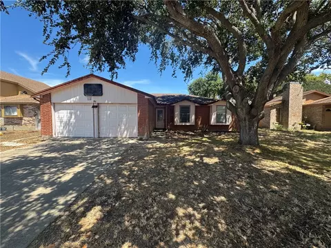910 Saint Timothy St, Corpus Christi, TX 78418