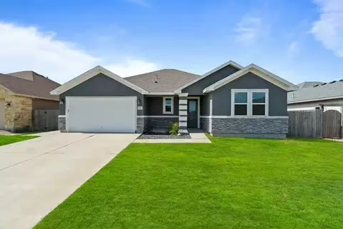 1717 Sea Oak Dr, Corpus Christi, TX 78418