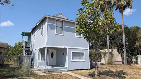 322 E Henrietta Ave, Kingsville, TX 78363