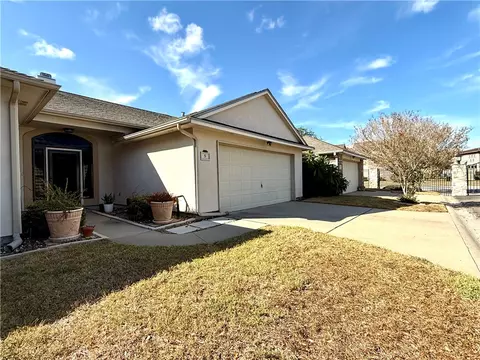 6653 Downing St #5, Corpus Christi, TX 78414