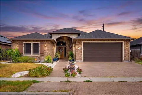 2718 Yeager Dr, Corpus Christi, TX 78410
