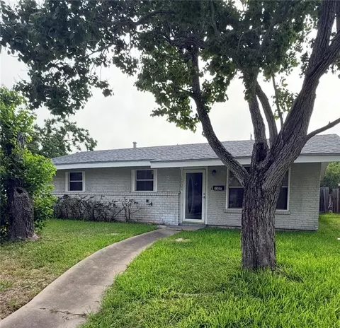 1507 Denver St, Portland, TX 78374