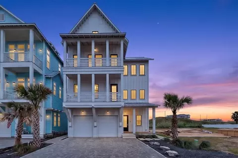 127 Triton Ln, Port Aransas, TX 78373