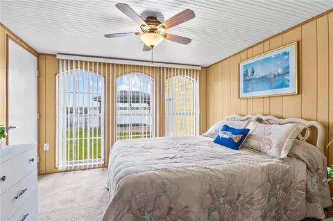 Bedroom - 107 E Lakefield Dr, Mathis, TX 78368 photo 1 of 10