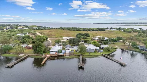View/Area - 107 E Lakefield Dr, Mathis, TX 78368 photo 8 of 11