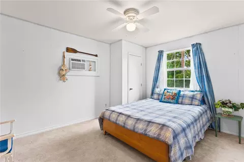 Bedroom - 107 E Lakefield Dr, Mathis, TX 78368 photo 8 of 10