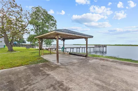 Exterior - 107 E Lakefield Dr, Mathis, TX 78368 photo 7 of 9