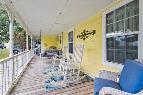 Exterior - 107 E Lakefield Dr, Mathis, TX 78368 photo 4 of 9