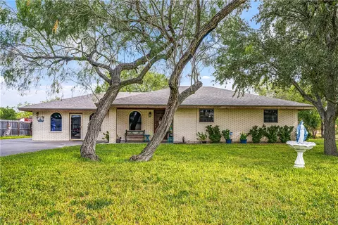 210 W Avenue D Ave, Kingsville, TX 78363