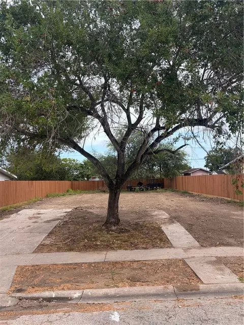 1134 Dona Dr, Corpus Christi, TX 78407