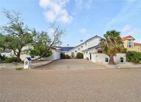 13541 Peseta Ct, Corpus Christi, TX 78418