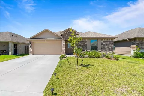 1258 Carnaby St, Corpus Christi, TX 78415