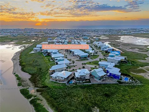 442 Paradise Pointe Dr, Port Aransas, TX 78373