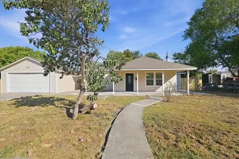 1106 Bobalo Dr, Corpus Christi, TX 78412