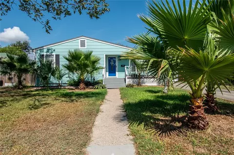402 Angelo Dr, Corpus Christi, TX 78411